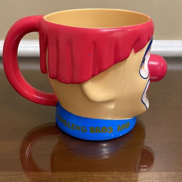Ringling Bros Barnum and Bailey Clown Mug - Picture 4 of 7